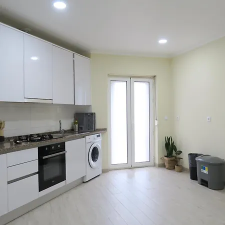 Cosmopolitan - Ground Floor